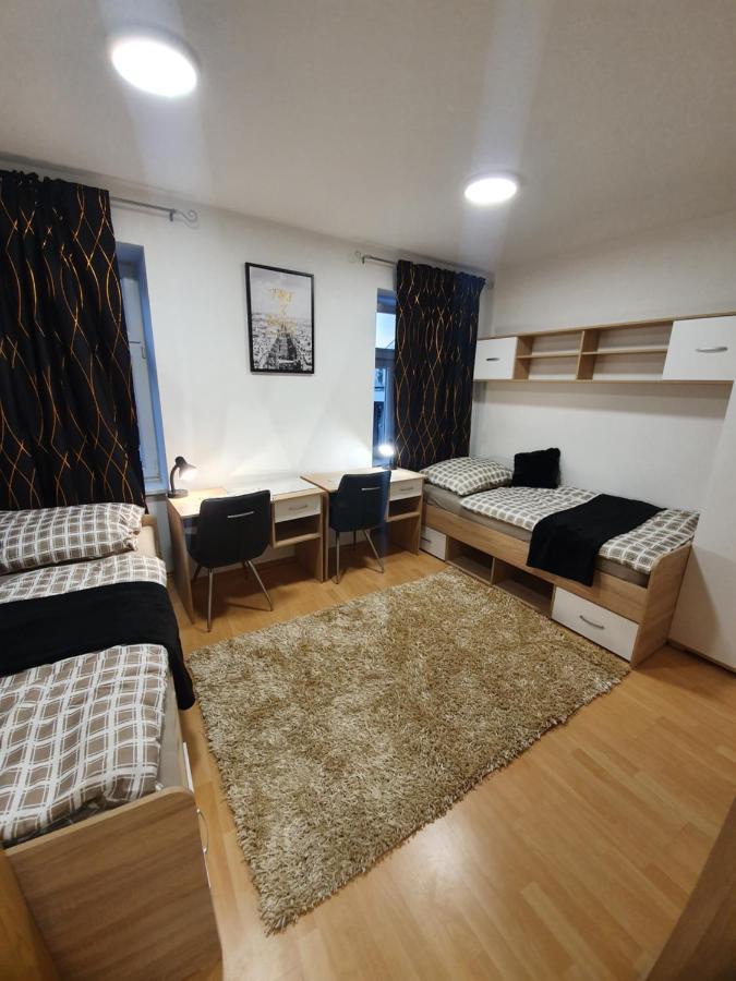 מריבור Railway Station City Modern Apartment מראה חיצוני תמונה